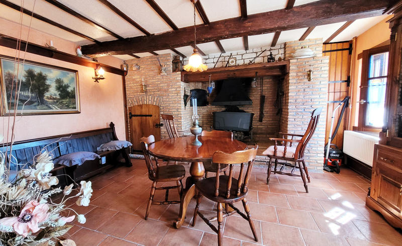 Maison - 83 m² - 5 pièces