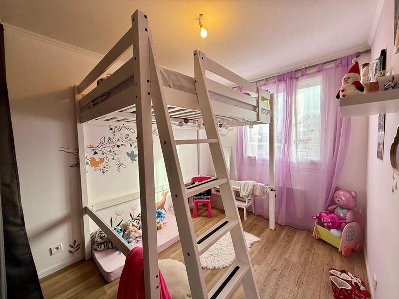 Appartement - 97 m² - 5 pièces