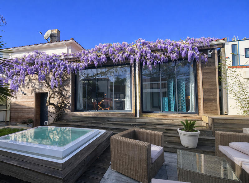 Maison - 185 m² - 6 pièces