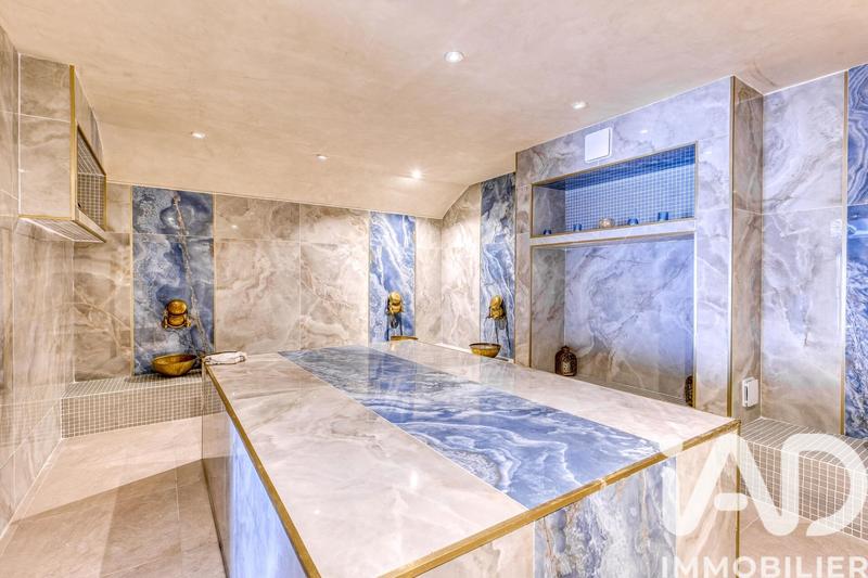 Maison - 160 m² - 7 pièces