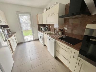 Maison - 107 m² - 6 pièces