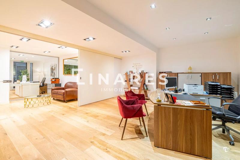 Bureau - 129 m² - 4 pièces