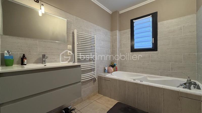 Maison - 160 m² - 7 pièces