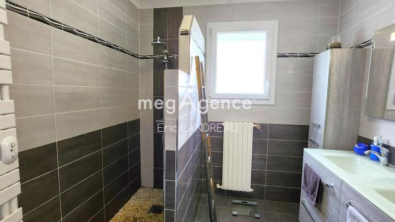 Maison - 99 m² - 4 pièces