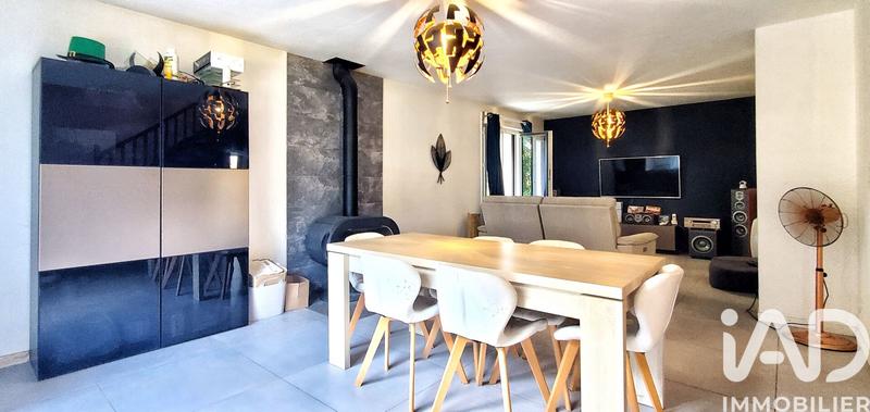 Maison - 137 m² - 9 pièces