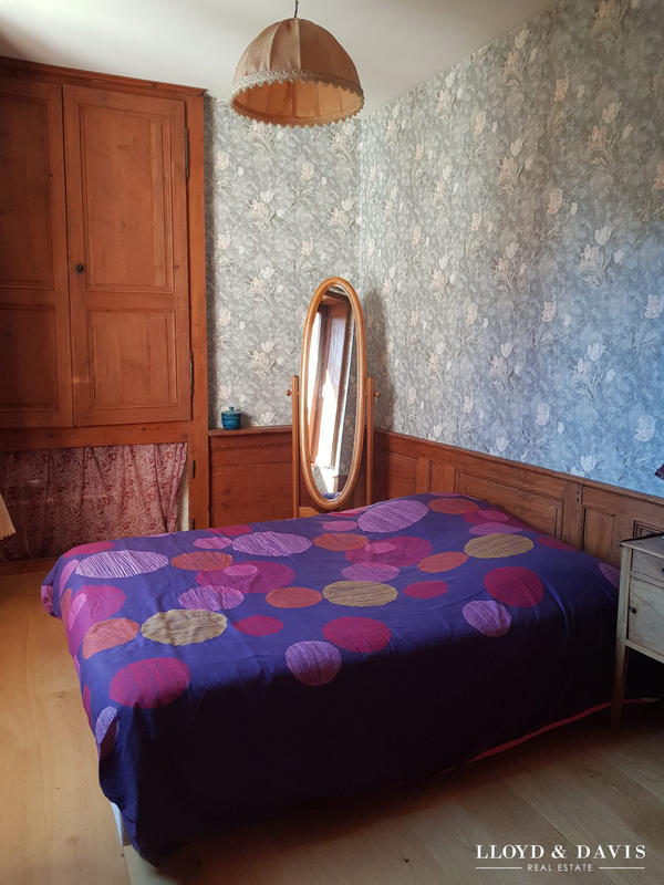 Maison - 221 m² - 7 pièces