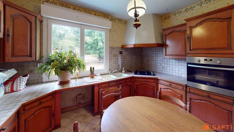 Maison - 96 m² - 5 pièces