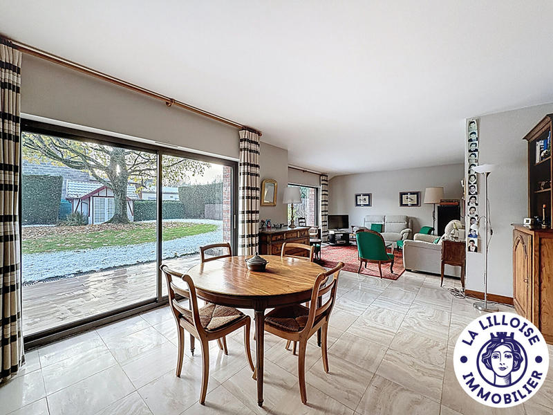 Maison - 181 m² - 6 pièces