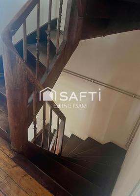 Maison - 90 m² - 5 pièces