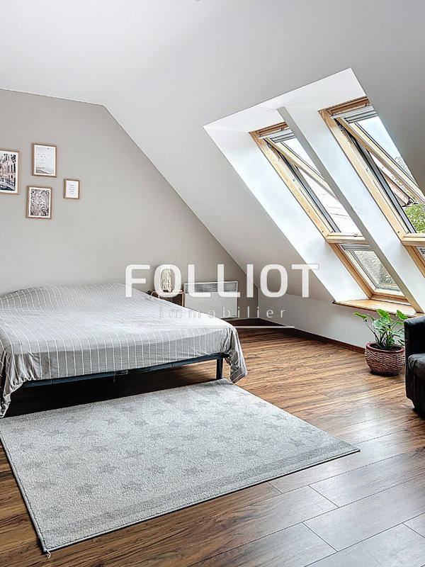 Maison - 171 m² - 7 pièces