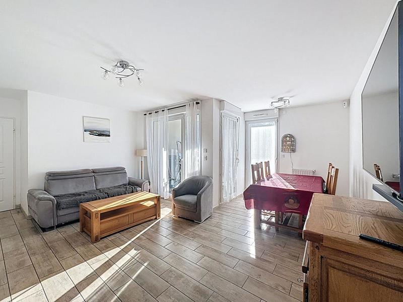 Appartement - 82 m² - 4 pièces