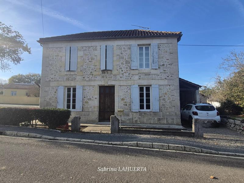 Maison de village - 92 m² - 4 pièces