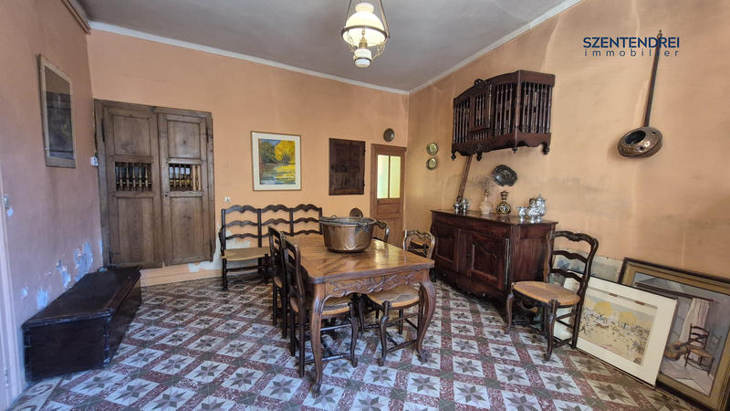 Maison ancienne - 203 m² - 8 pièces