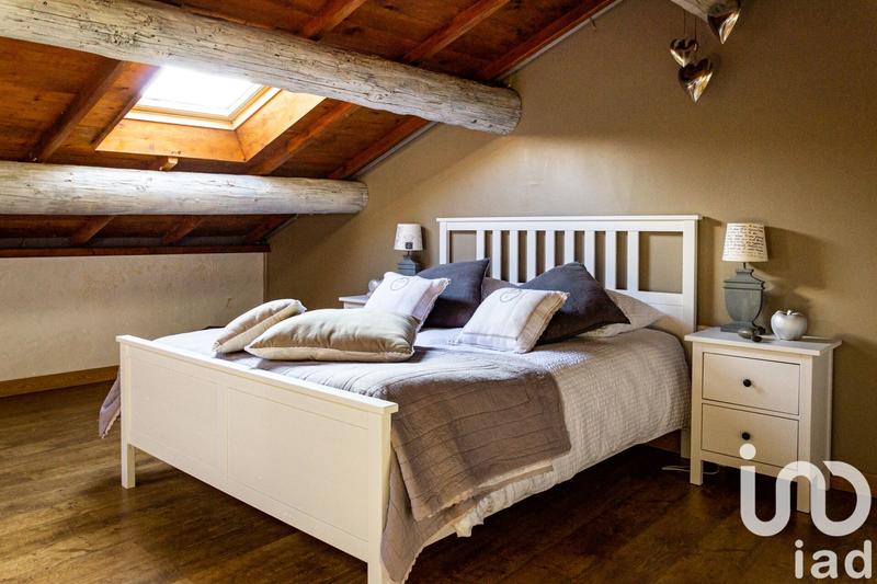 Maison - 680 m² - 18 pièces