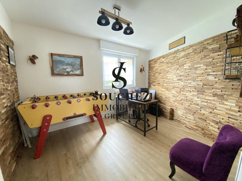 Maison - 127 m² - 7 pièces