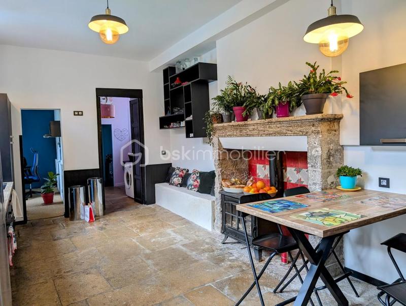 Maison bourgeoise - 250 m² - 8 pièces