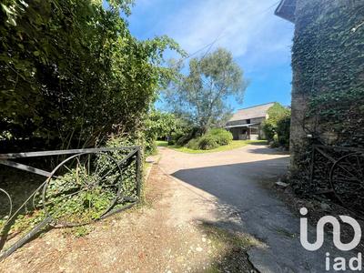 Maison - 332 m² - 11 pièces