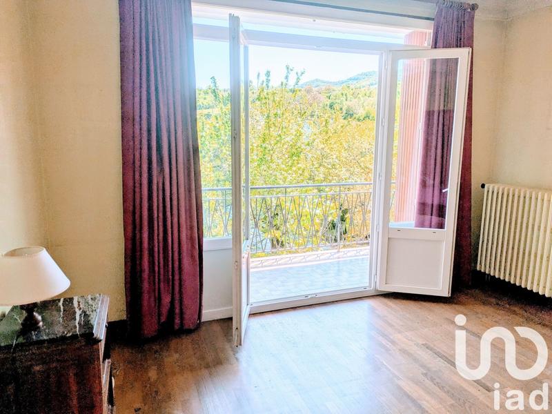 Maison - 203 m² - 5 pièces