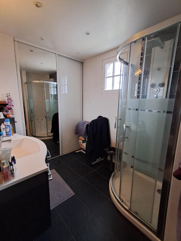 Maison - 175 m² - 7 pièces