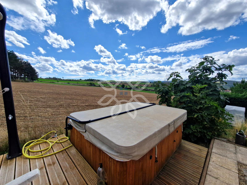 Maison - 132 m² - 5 pièces