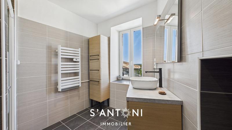 Maison de village - 95 m² - 5 pièces