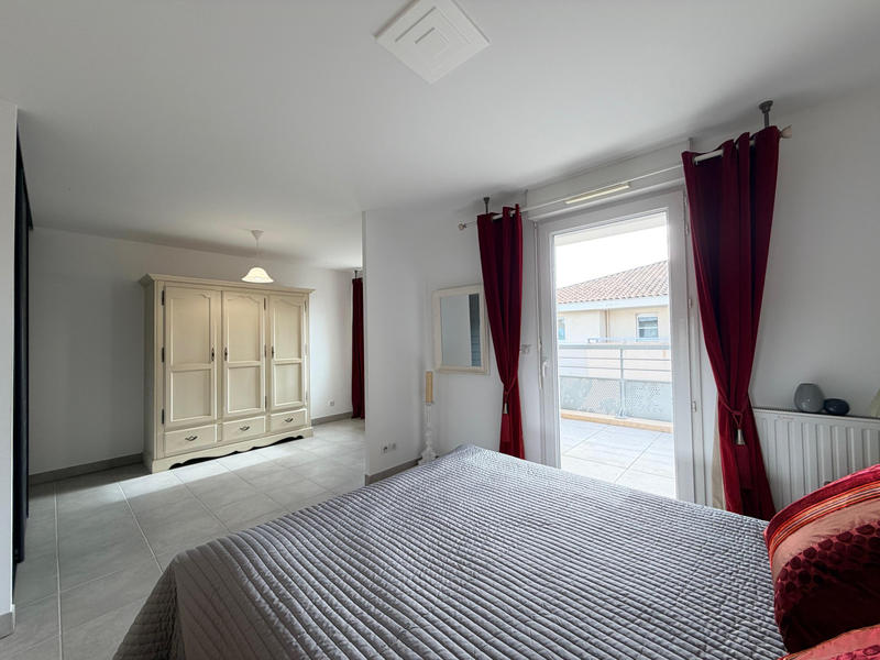 Appartement - 84 m² - 2 pièces