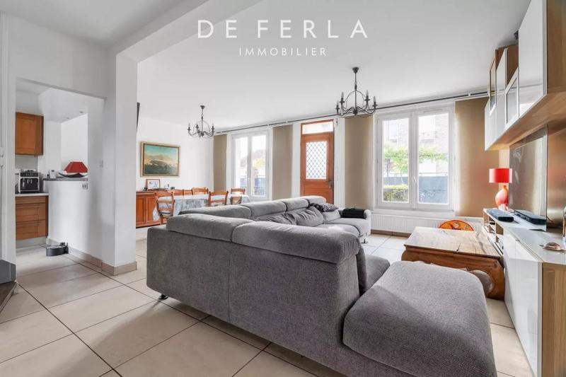 Maison - 130 m² - 6 pièces