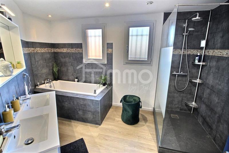 Villa - 115 m² - 5 pièces