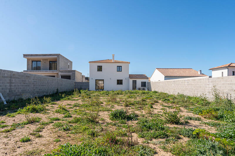 Maison - 95 m² - 4 pièces