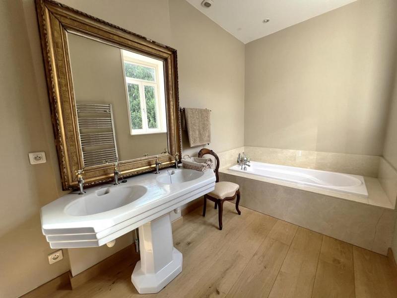 Maison de campagne - 300 m² - 8 pièces