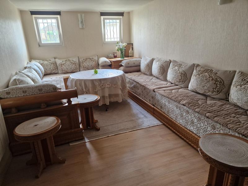 Maison - 180 m² - 8 pièces