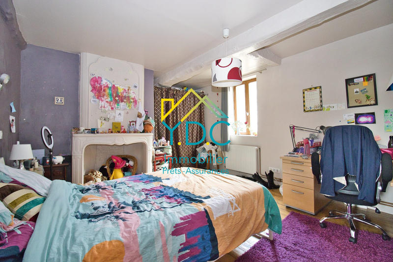 Maison - 183 m² - 7 pièces