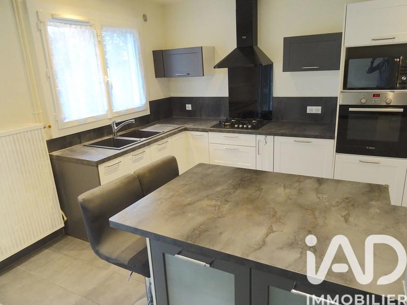 Maison - 83 m² - 5 pièces