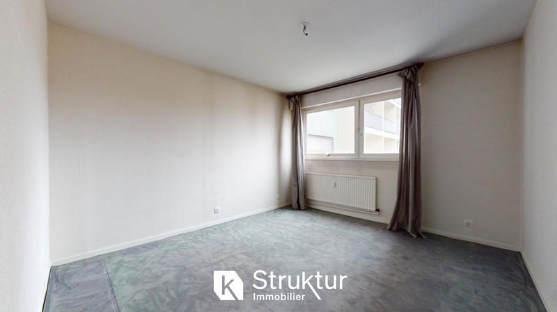 Appartement - 80 m² - 3 pièces