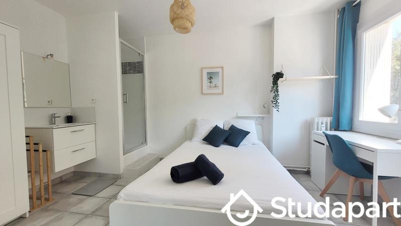 Chambre - 9 m² - 1 pièce