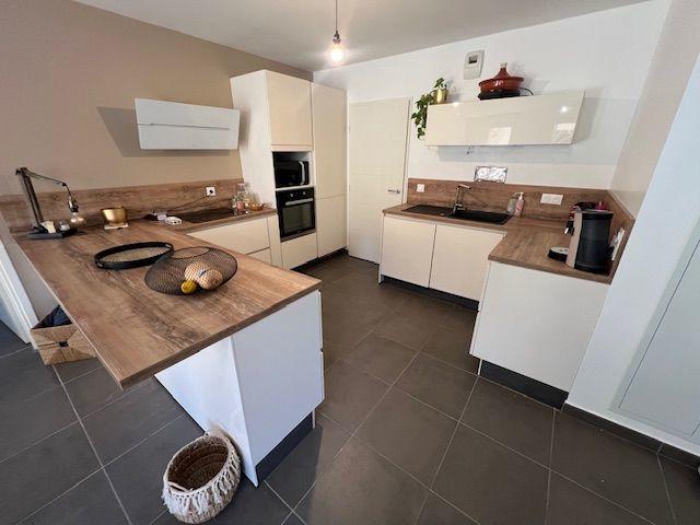 Appartement - 77 m² - 3 pièces