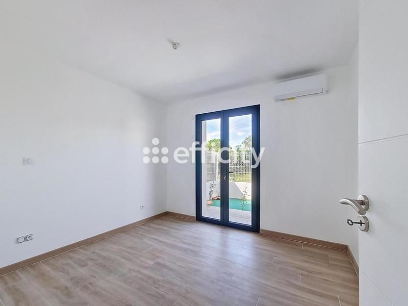 Pavillon - 90 m² - 4 pièces