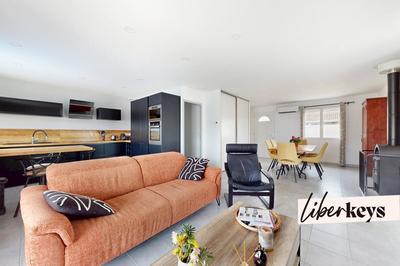 Maison - 95 m² - 4 pièces