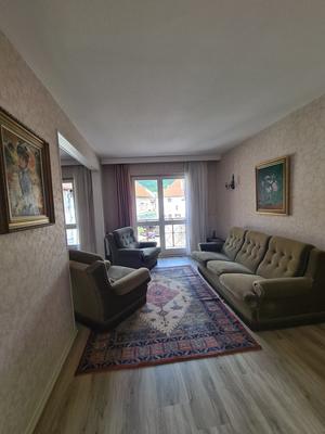 Appartement - 105 m² - 5 pièces