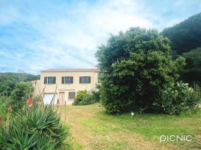 Maison - 168 m² - 5 pièces