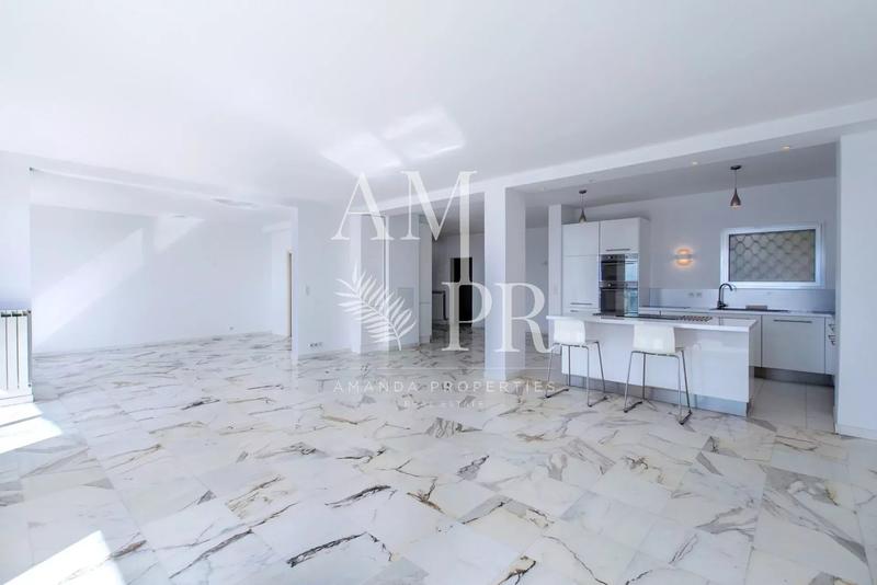 Villa sur toit - 165 m² - 4 pièces