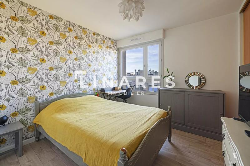 Appartement - 93 m² - 4 pièces