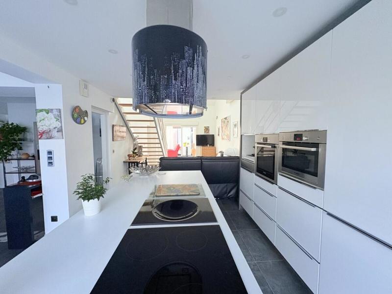 Maison - 170 m² - 6 pièces