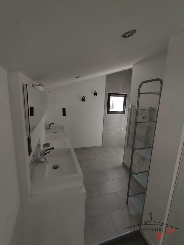 Villa - 180 m² - 6 pièces