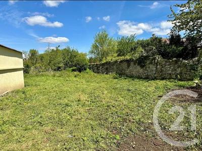 Terrain constructible - 910 m²