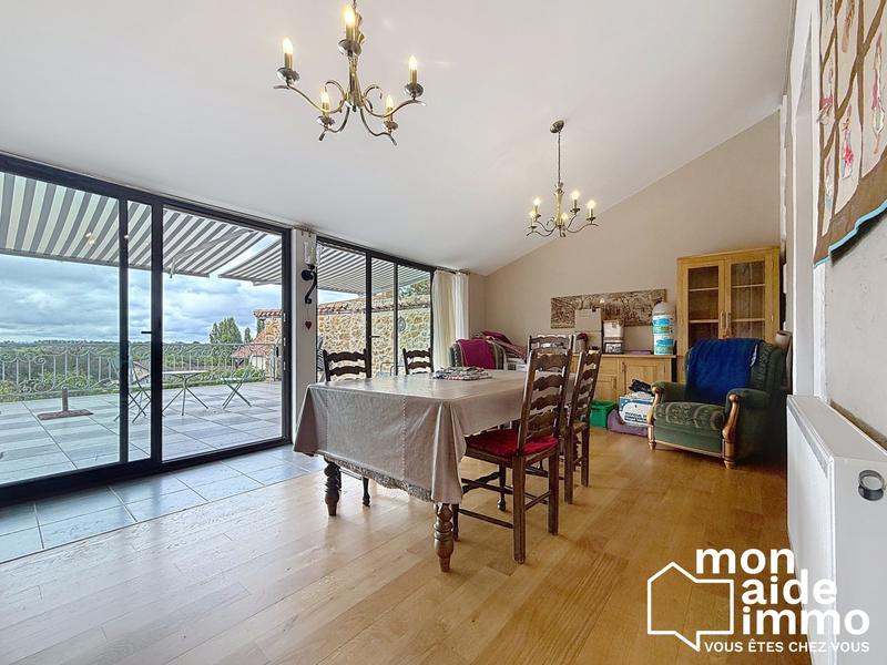 Maison - 120 m² - 6 pièces