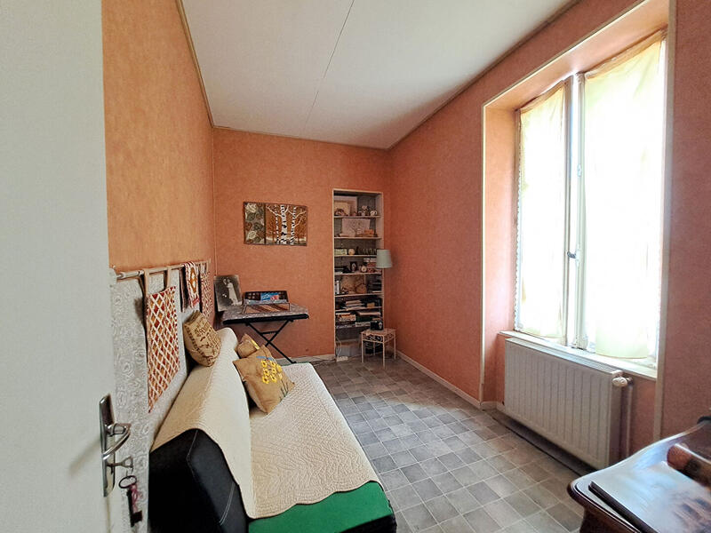 Maison - 104 m² - 5 pièces