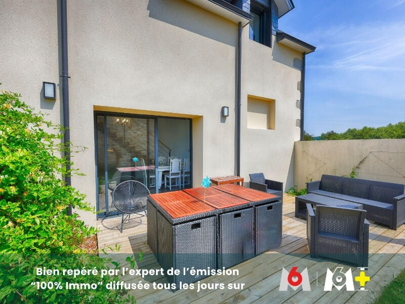 Maison - 530 m² - 22 pièces