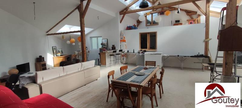 Maison traditionnelle - 134 m² - 5 pièces