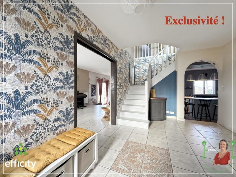 Maison - 160 m² - 8 pièces